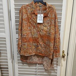 Magnolia Pearl Floral Orange Blouse NWT
